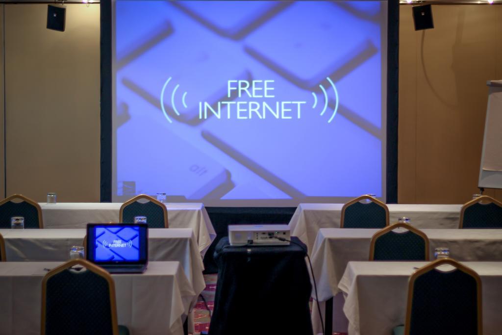 Hotel Le Vendome كيب تاون المظهر الخارجي الصورة Free Internet Day 2011