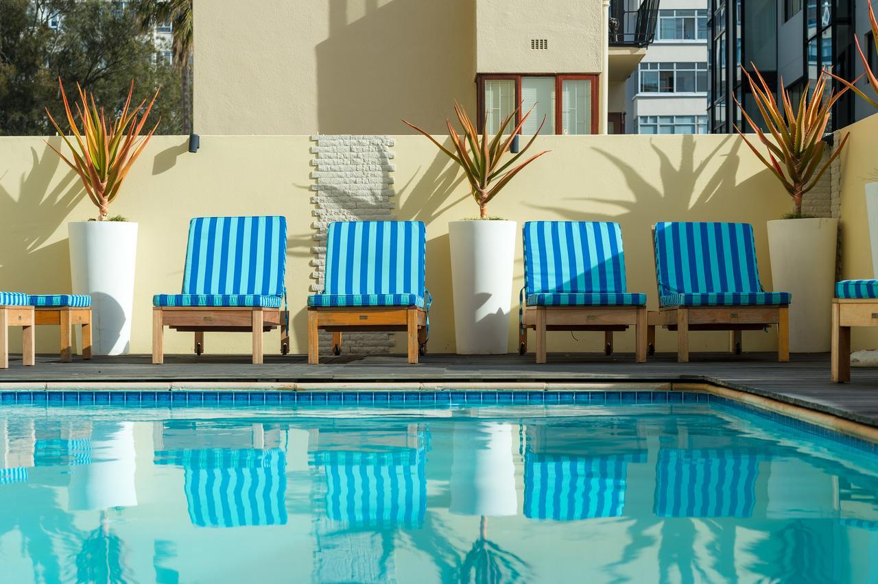 Hotel Le Vendome كيب تاون المظهر الخارجي الصورة The pool at the Hotel